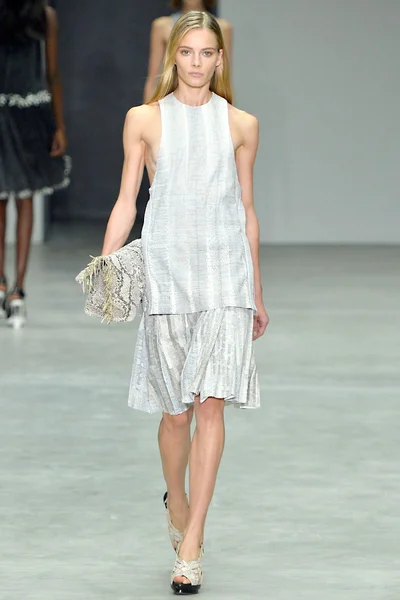 Look 23